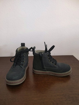 Esprit kids boots size 23 like new, black and beige