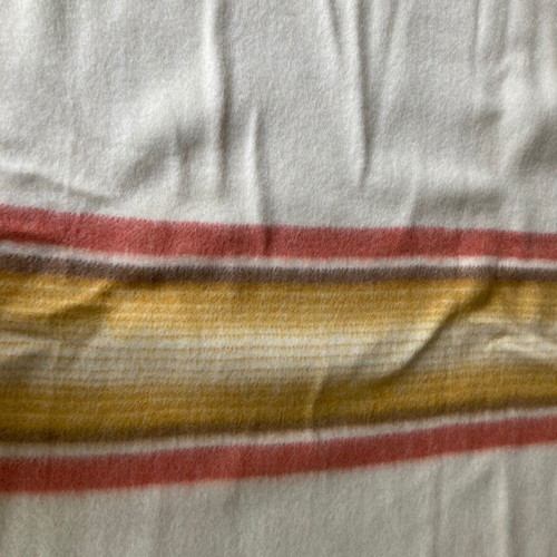 Blanket ecru new, 100% wool, size 165 x 225