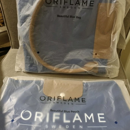 Oriflame travel bag set new, blue with brown details
