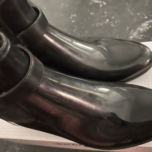 Marc Fisher Chelsea rainboots used, size 8, black