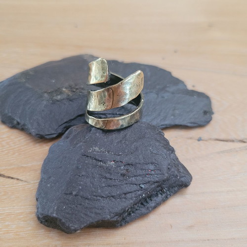 Bronze adjustable ring, gold color
