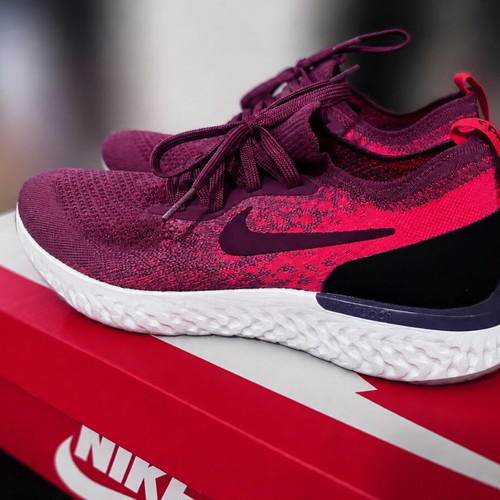 Nike Epic React Flyknit Vintage Wine sneakers like new, size 38.5