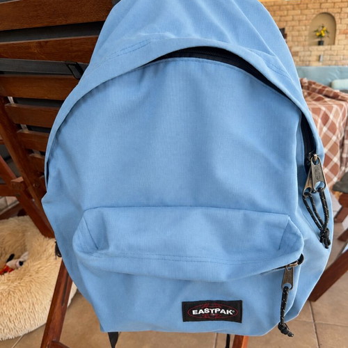 Eastpak backpack like new, blue