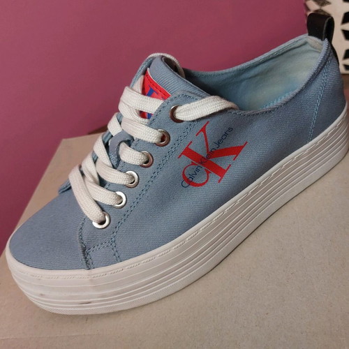 Calvin Klein sneakers used, size 37
