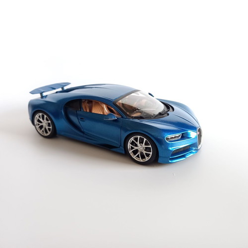 Custom Bugatti Chiron 1/18 Bburago like new