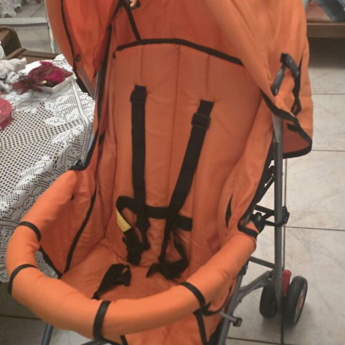Baby Stroller like new with slight handle wear
