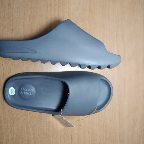 Ocean Addicts unisex slides, grey