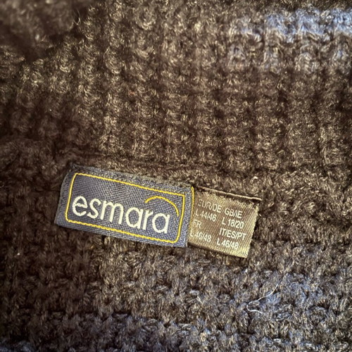 Esmara black sweater with thick knit, wide collar, size L like new