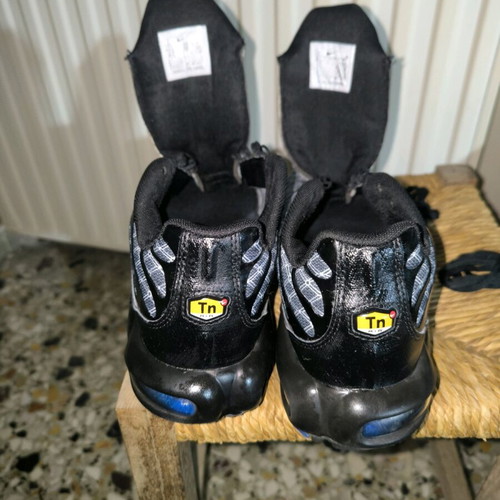 Nike Air Max Plus Tn Tuned Saint Denis 93 used, size 44, black sneakers
