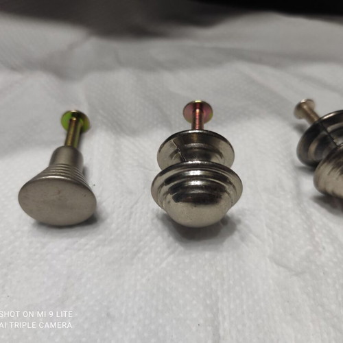 Door handles used, pack of 26, 23 screw-to-screw and 3 with one screw