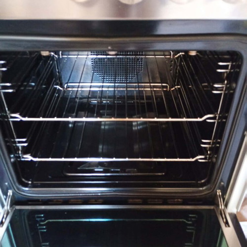 LaGermania gas stove like new with cast iron grates and electric function