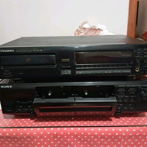 Cd player and cassette deck used, functional set