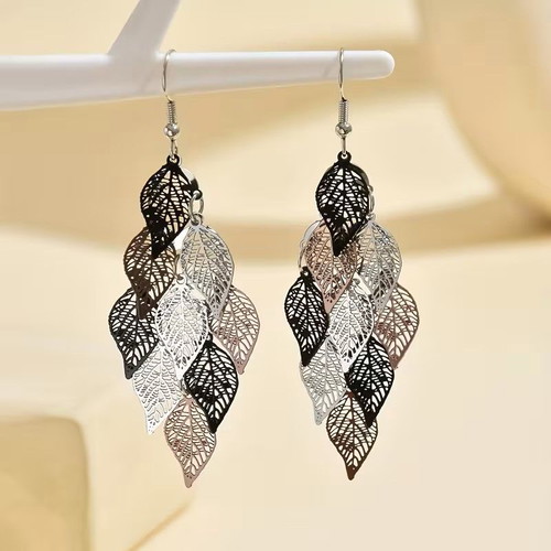 Boho Filigree Leaf Earrings new, black and gray