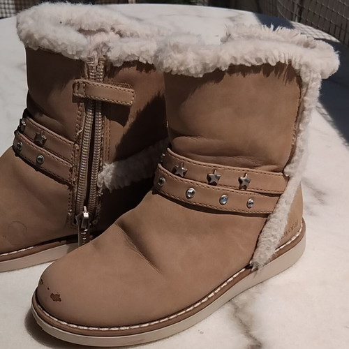 Mayoral kids' boots size 27 used, brown with fur