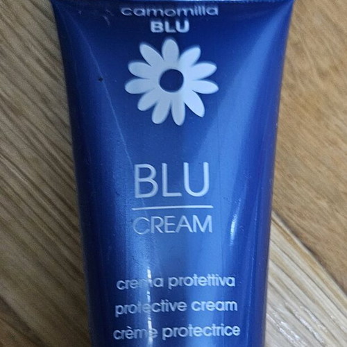 Blu cream like new