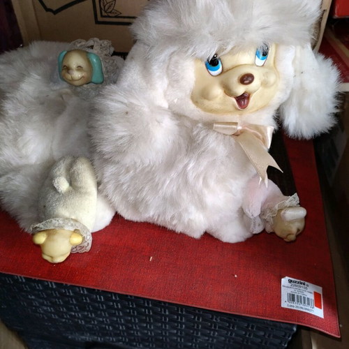 Vintage dog like new with puppies