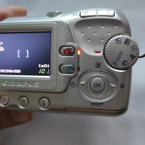 Olympus Camedia D-535 Zoom camera used