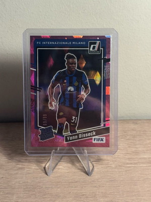 Yann Bisseck Inter Rated Rookie Donruss Cubic Panini 2024-2025 new