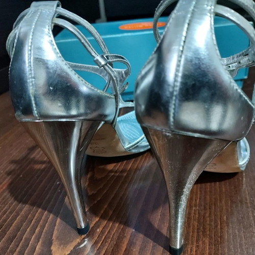 Παπούτσια Karen Millen ασημί μεταχειρισμένα, μέγεθος 38