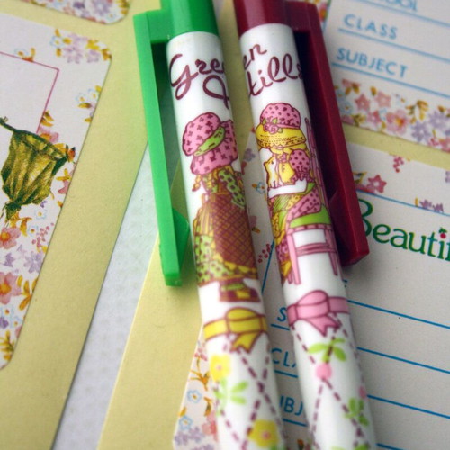 KUTSUWA Beautiful Sunday Sarah Kay stickers and 2 Green Hills Ribbon mechanical pencils new
