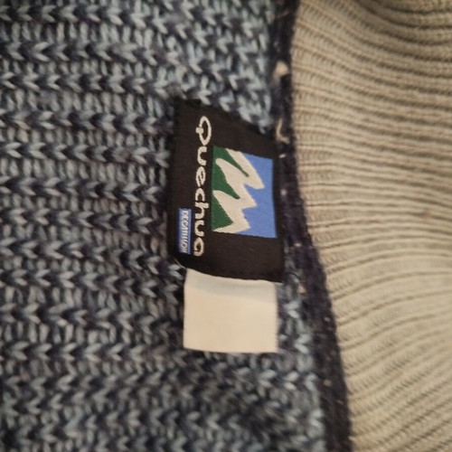 Pullover like new, worn once and cleaned