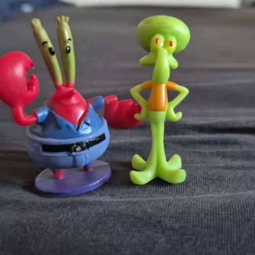 SpongeBob 6 figures new, pack