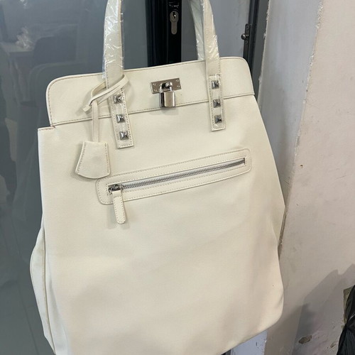 Hand luggage bag with lock like new
