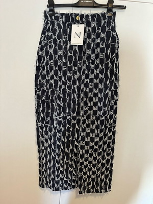 Φούστα denim Mallory The Label καινούργια, size small με άνοιγμα και τσέπες