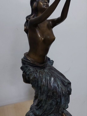 Oxyde brass vintage female figure with dove