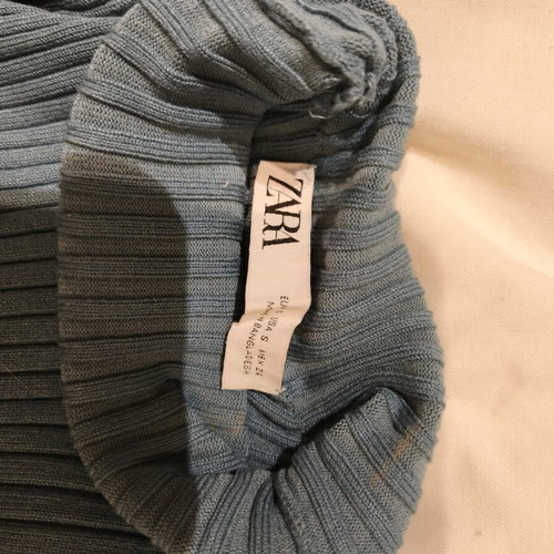 Zara turtleneck turquoise like new, fitted size S