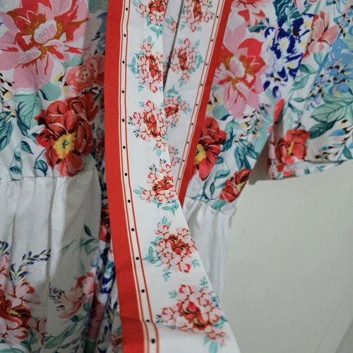 Floral dress Shein new, white multicolor, size S