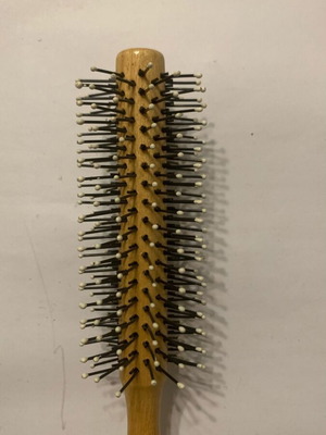 Comb like new, as shown