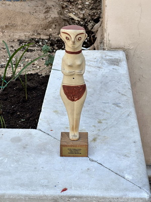 Cypriot Female Idol decorative replica Late Cypriot II used