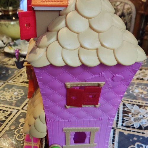 Mini Lalaloopsy Sew Sweet house with 2 dolls and furniture