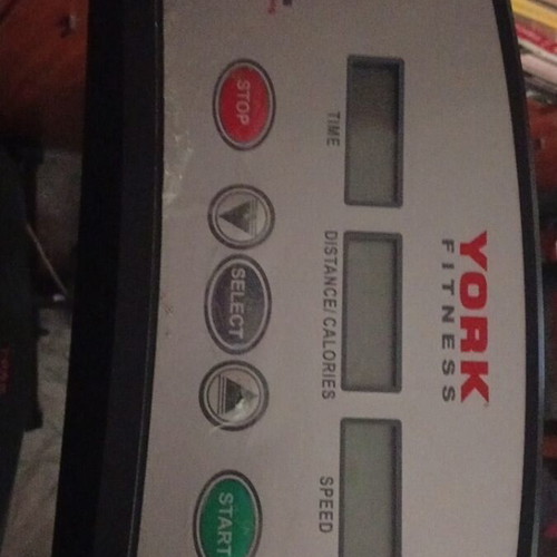 York Fitness T-510 treadmill used, foldable, max weight 125 kg, 1.5 HP