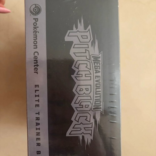 Pitch Black Elite Trainer Box Pokemon Center new