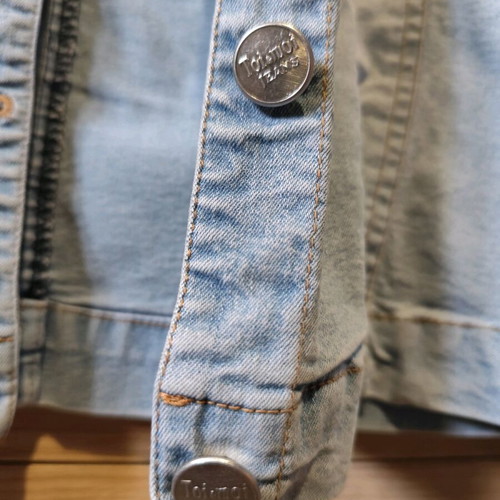 Toi & Moi denim jacket like new, fitted, light color, size L