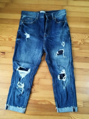 Short denim jeans with rips like new, blue Pull & Bear
