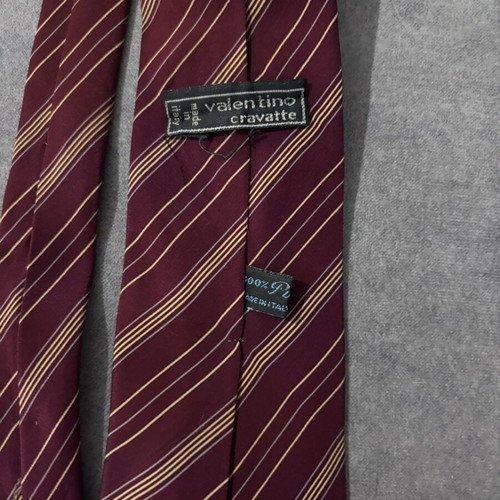 Silk tie like new