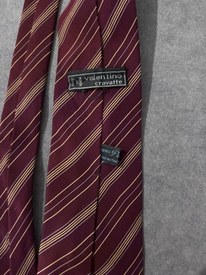Silk tie like new