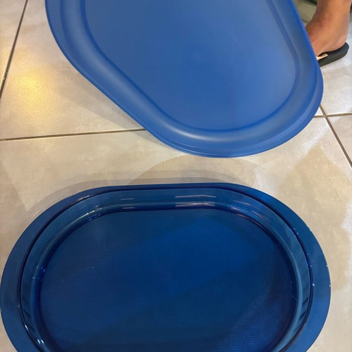 Oval Tupperware serving container with crystal bowl lid new