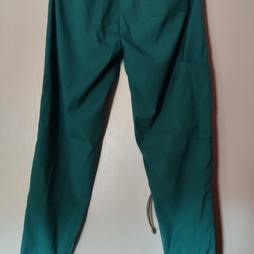 Nursing uniform like new, size M, elastic pants with side pockets