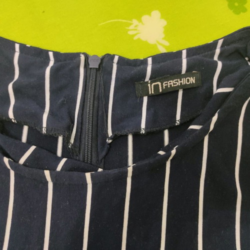 Striped one-piece suit like new with gift belt, one size
