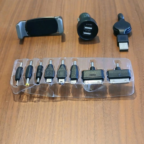 Car charger 8 in 1 universal with phone holder used