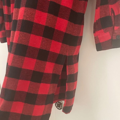 Iso long red and black checked shirt like new, size S