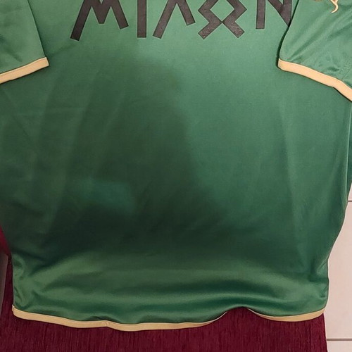 Milon Academy Jersey medium like new, authentic
