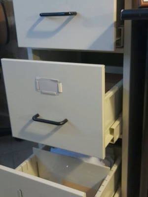 Metal drawer unit.