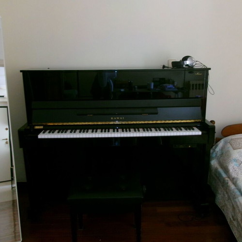 Kawai HAT-20 Silent piano used with stool and headphones
