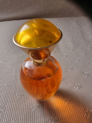 Women's perfume like new