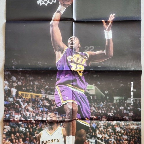 Rare double poster Shaquille O'Neal & Karl Malone like new, Glances at Basketball